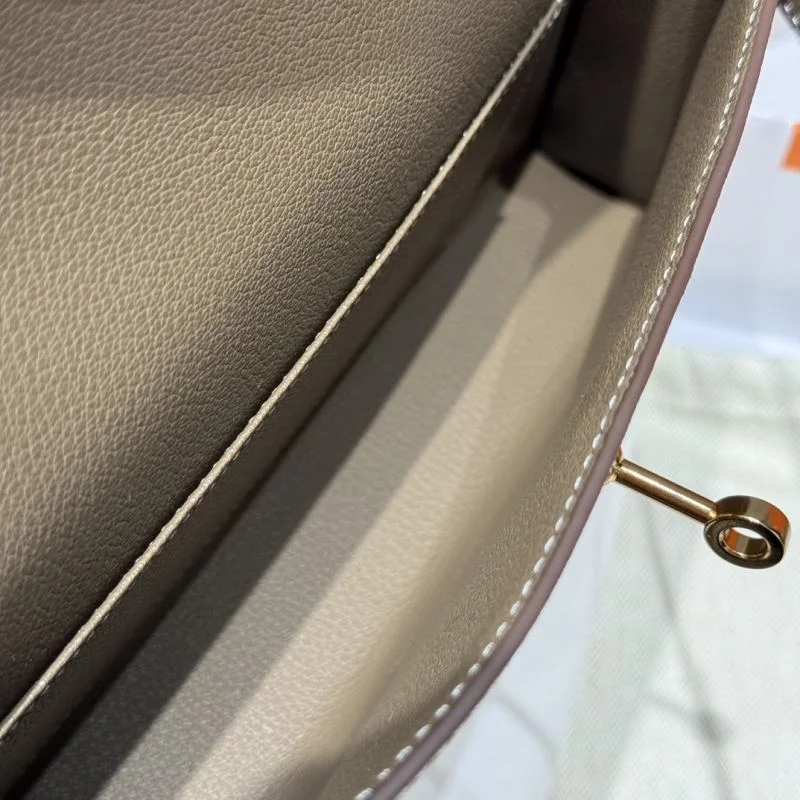 Versatile Hermes Kelly Bags 48056