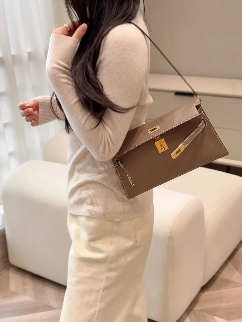 Versatile Hermes Kelly Bags 48056