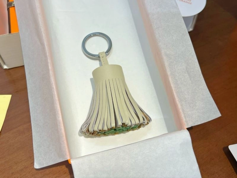 Hermes Keychains Elegant 267401