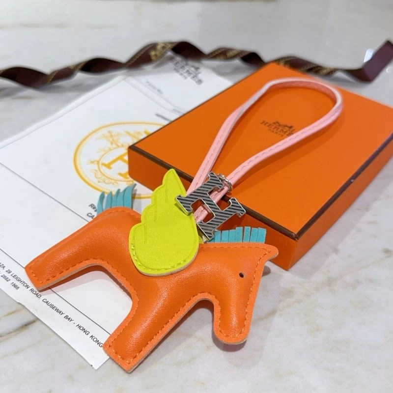 Hermes Keychains Bold 265568