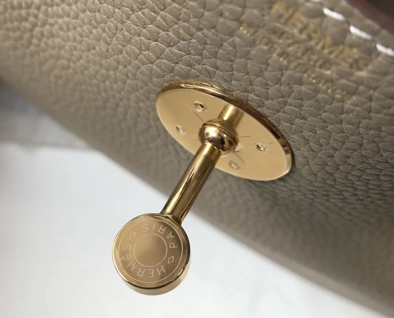 Hermes Lindy Bags Minimalist 48670