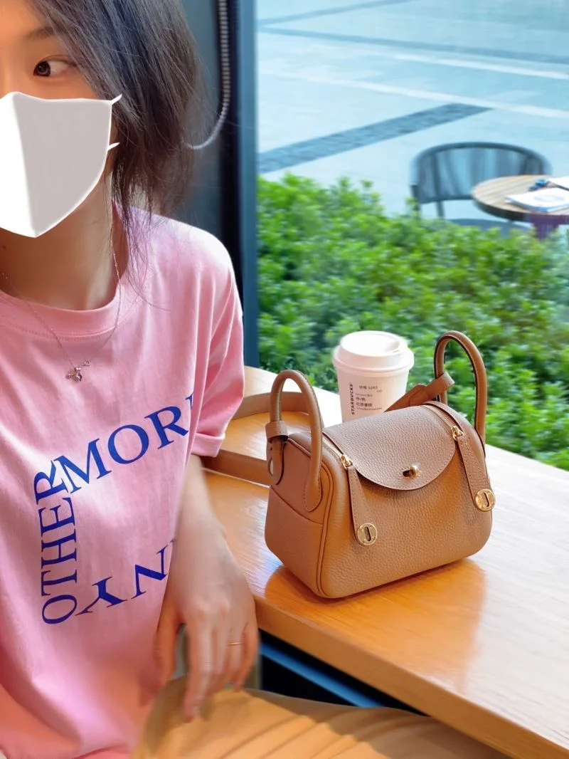 Hermes Lindy Bags Refined 47843