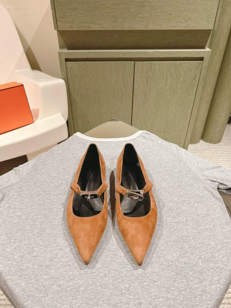 Elegant Hermes Low Shoes 26757