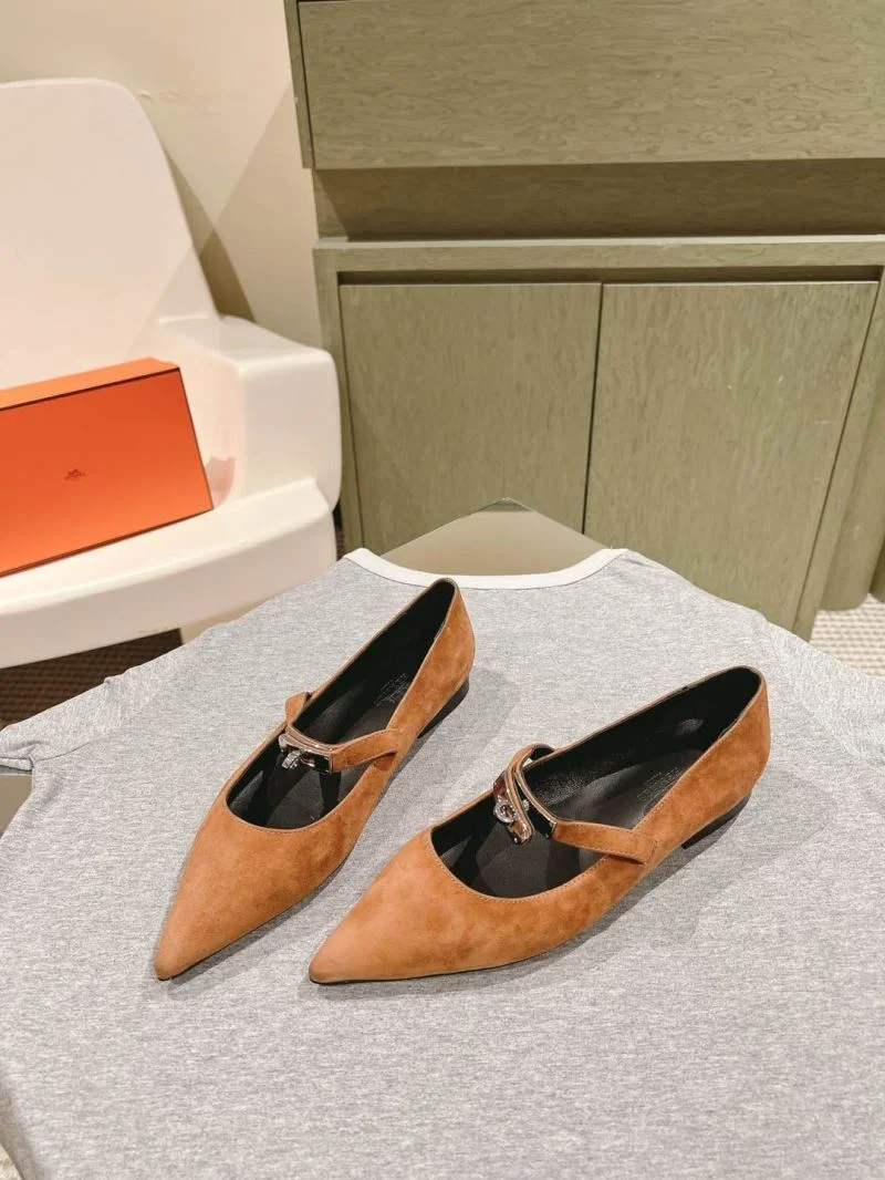 Elegant Hermes Low Shoes 26757