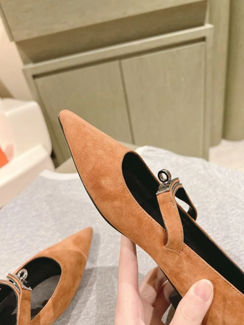 Elegant Hermes Low Shoes 26757