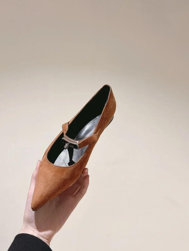 Elegant Hermes Low Shoes 26757