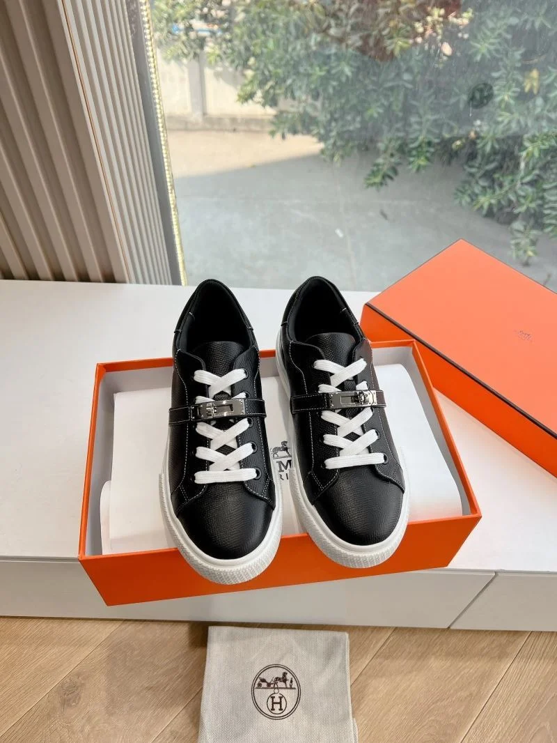 Vibrant Hermes Low Shoes 26725