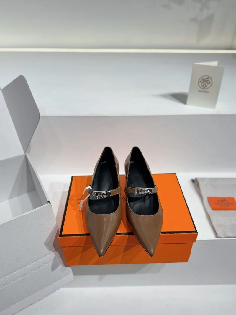 Hermes Low Shoes Compact 26719