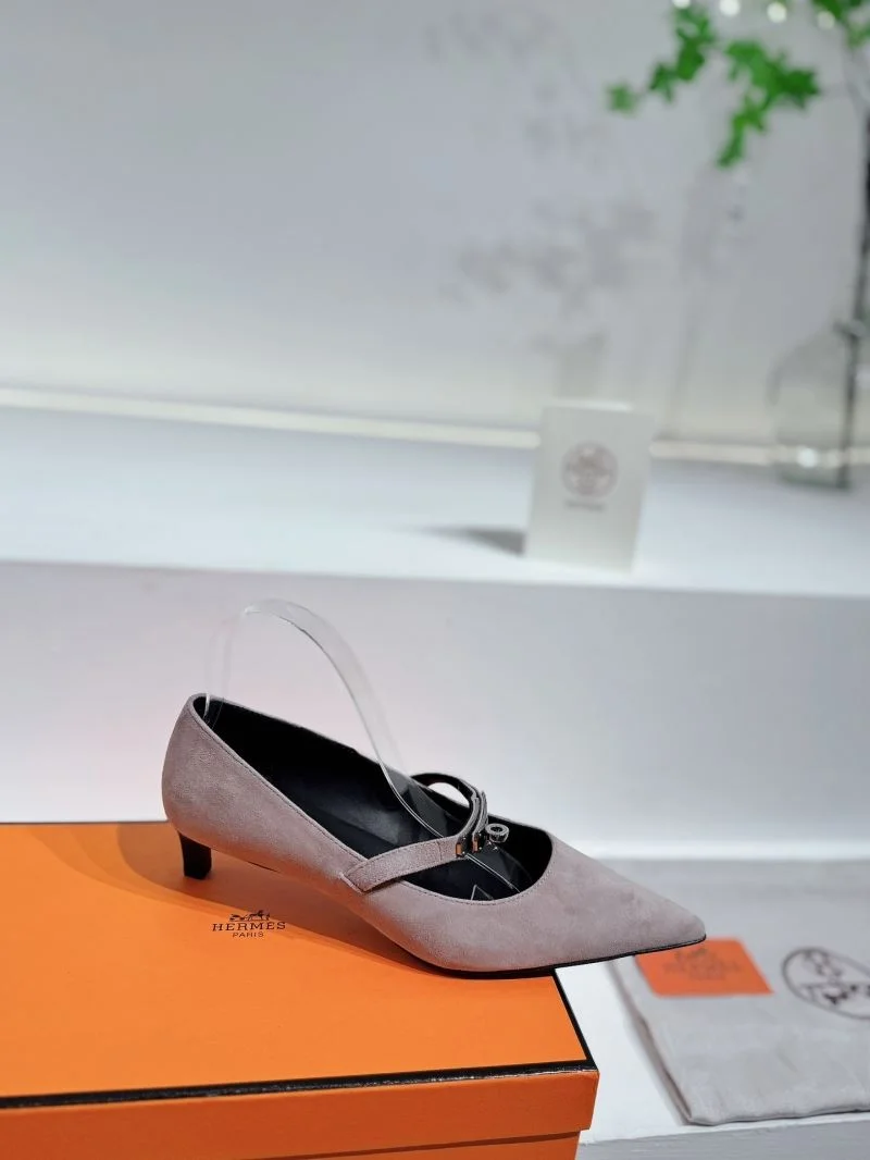 Durable Hermes Low Shoes 26704