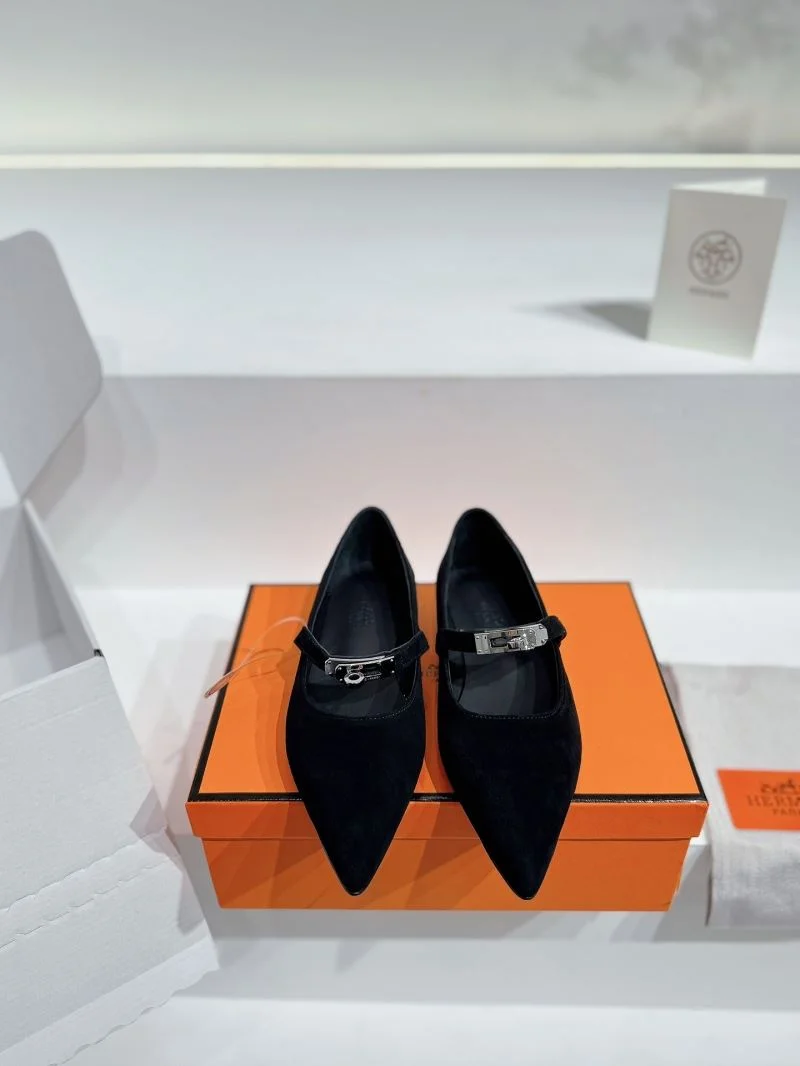 Hermes Low Shoes Contemporary 26702