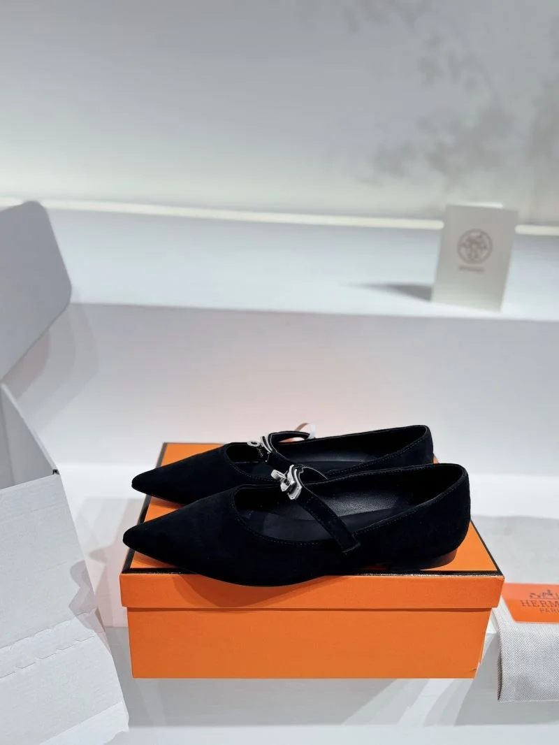Hermes Low Shoes Contemporary 26702