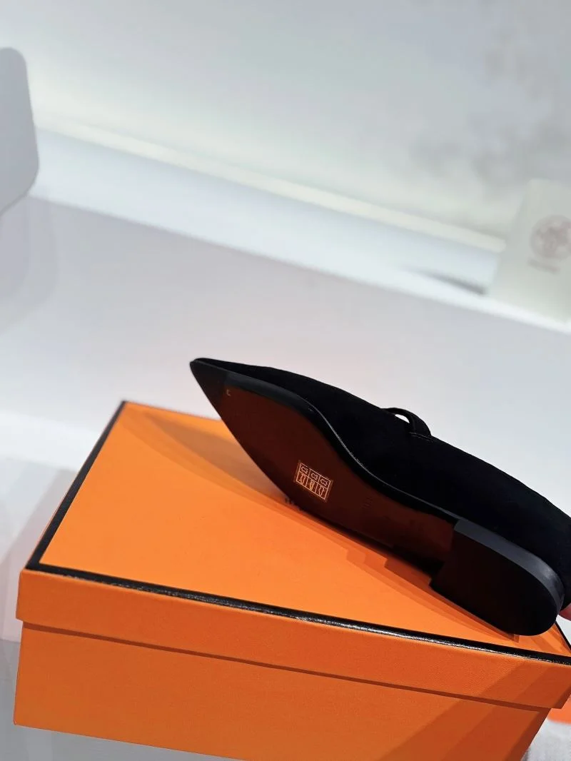 Hermes Low Shoes Contemporary 26702