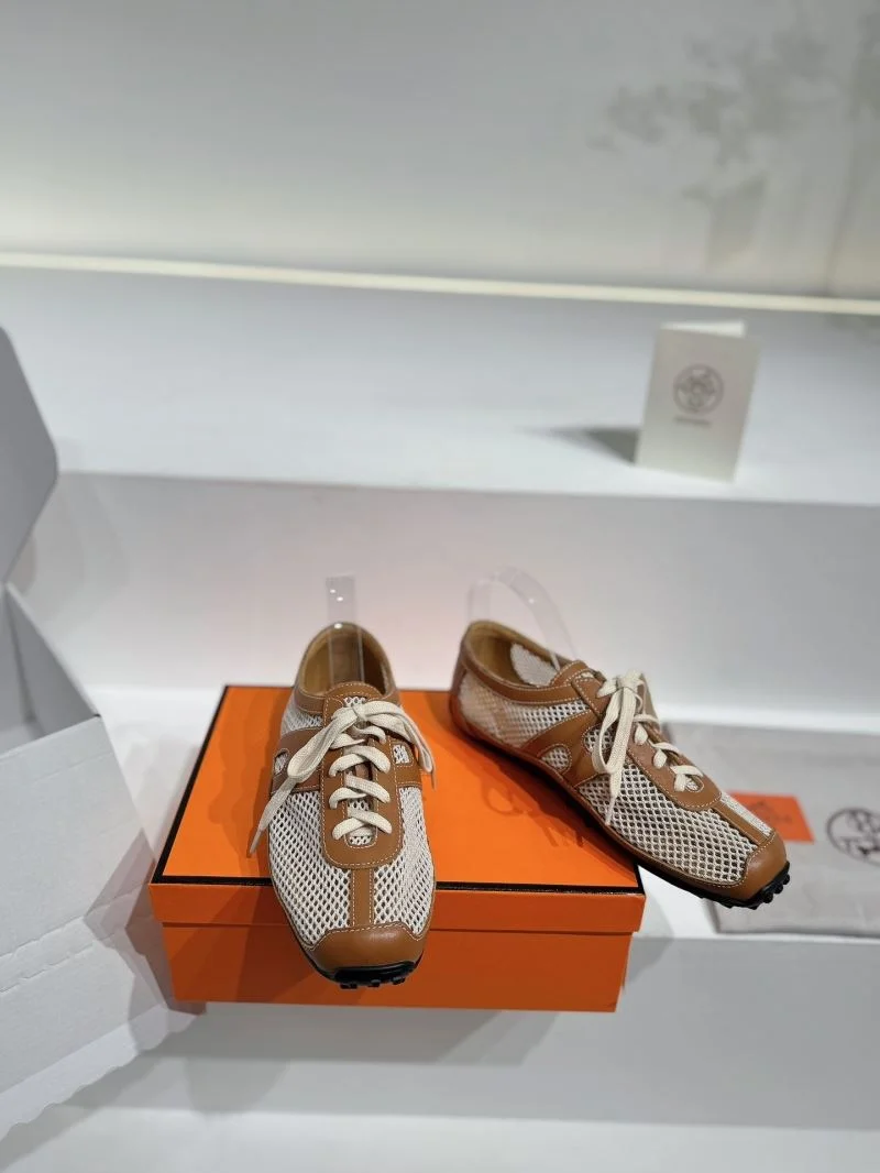 Compact Hermes Low Shoes 26714