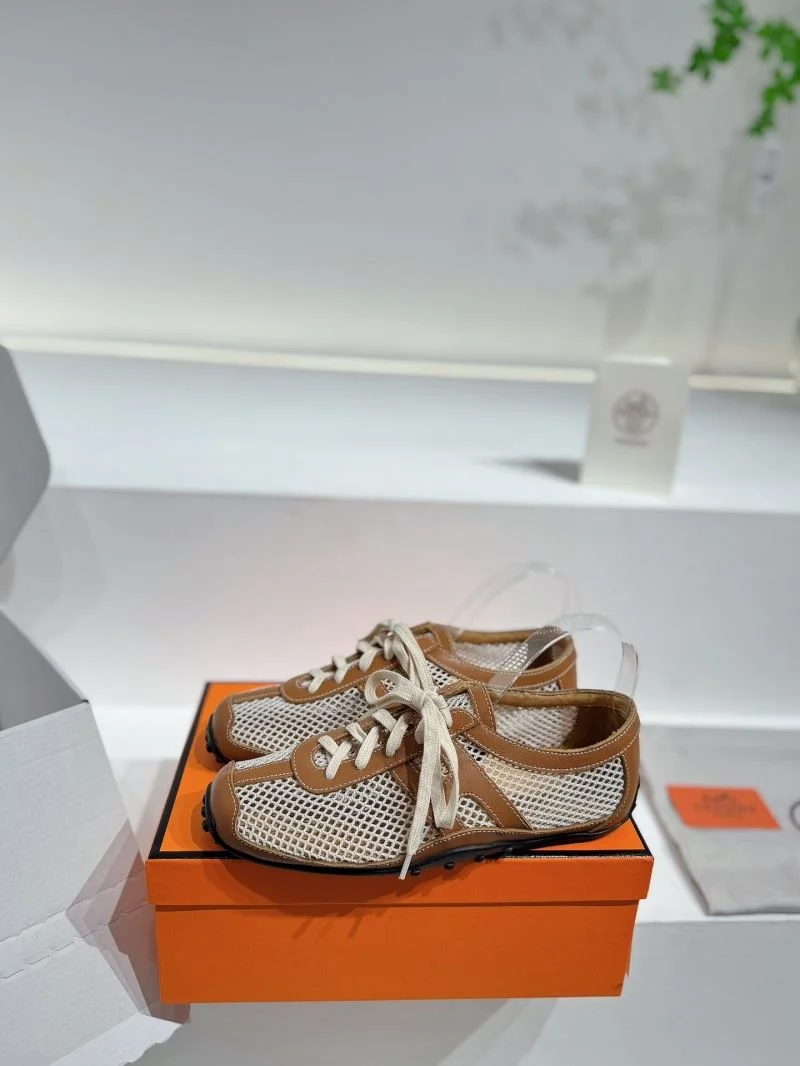 Compact Hermes Low Shoes 26714