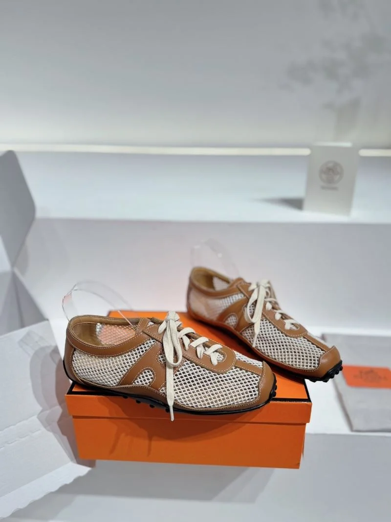 Compact Hermes Low Shoes 26714