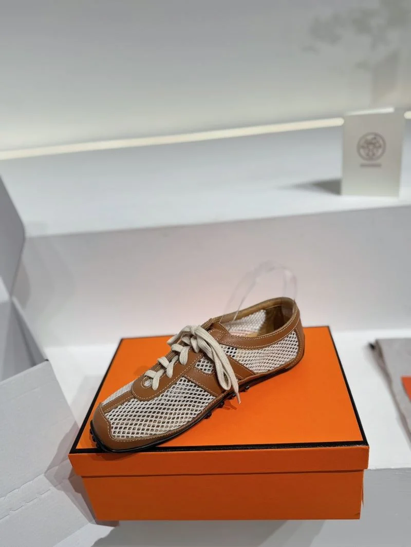 Compact Hermes Low Shoes 26714