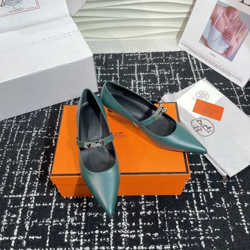 Lightweight Hermes Low Shoes 27723