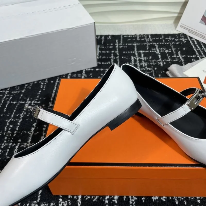 Trendsetting Hermes Low Shoes 27722