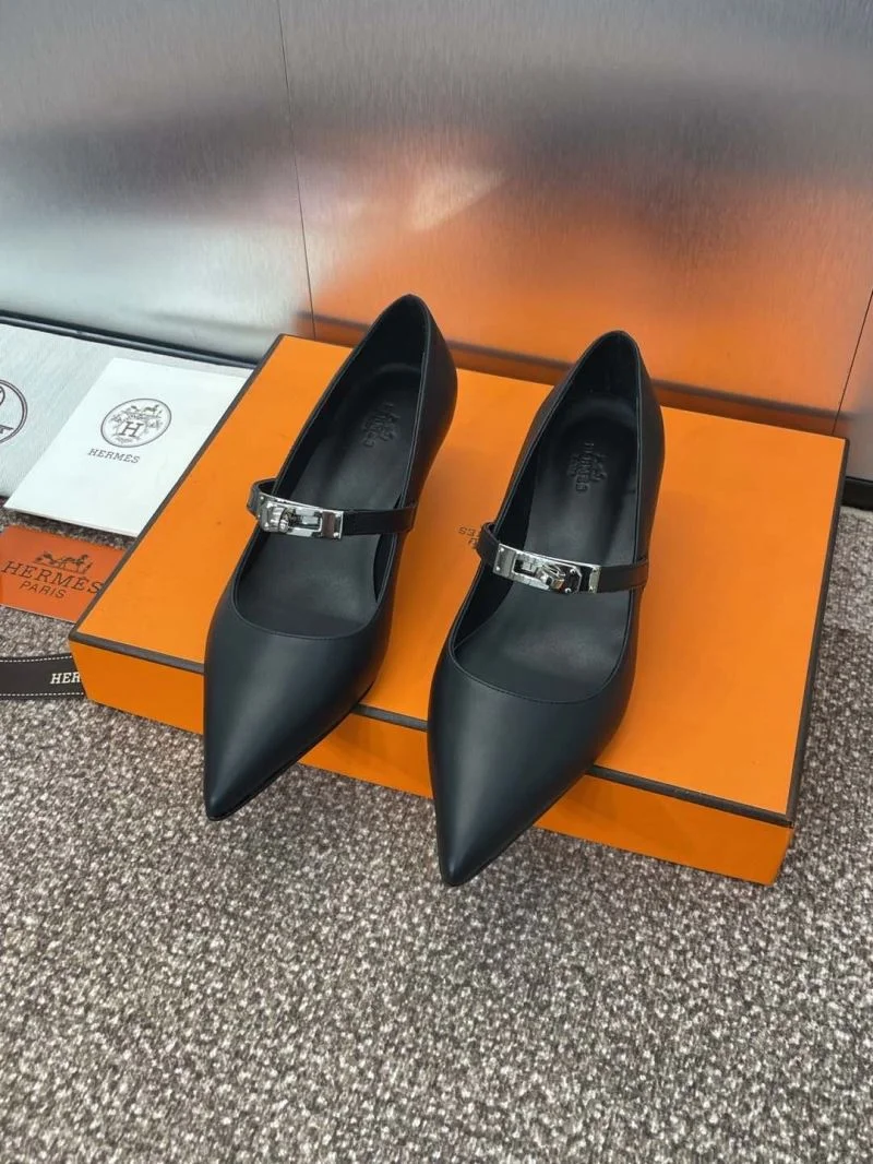 Unisex Hermes Low Shoes 27695