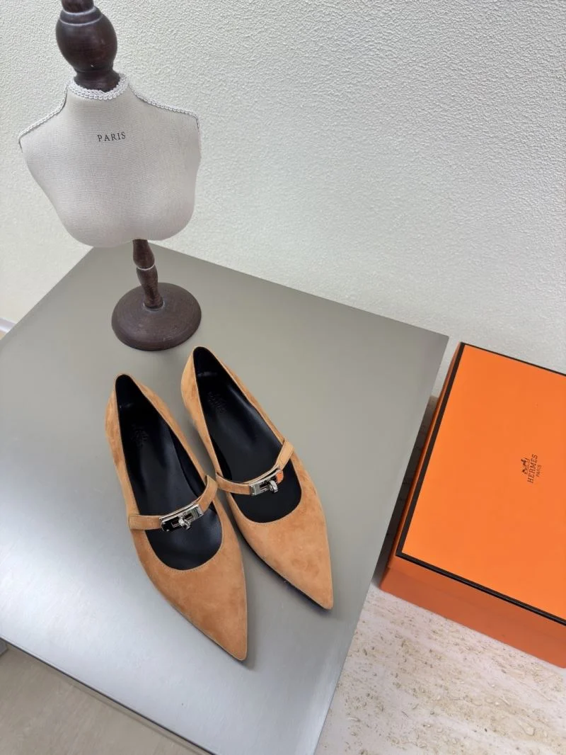 Hermes Low Shoes Colorful 27680