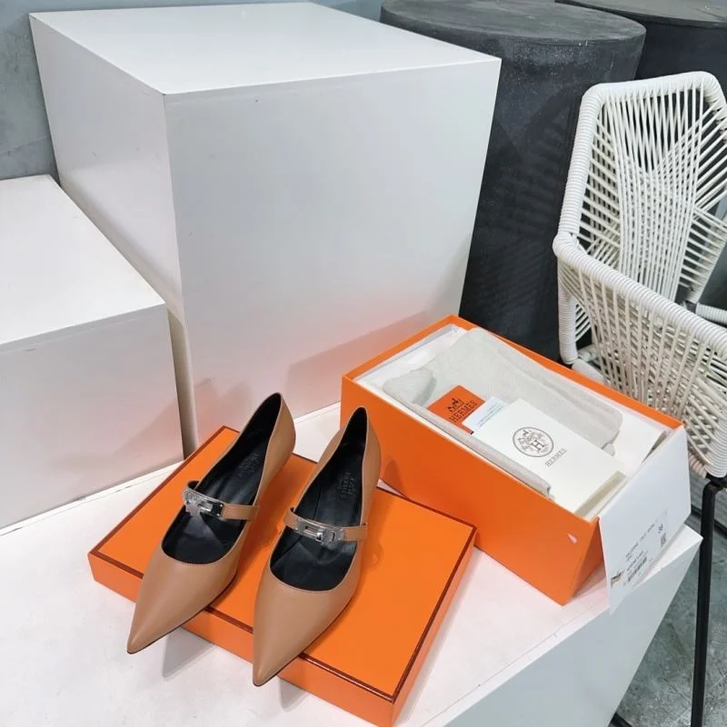 Hermes Low Shoes Unique 27659