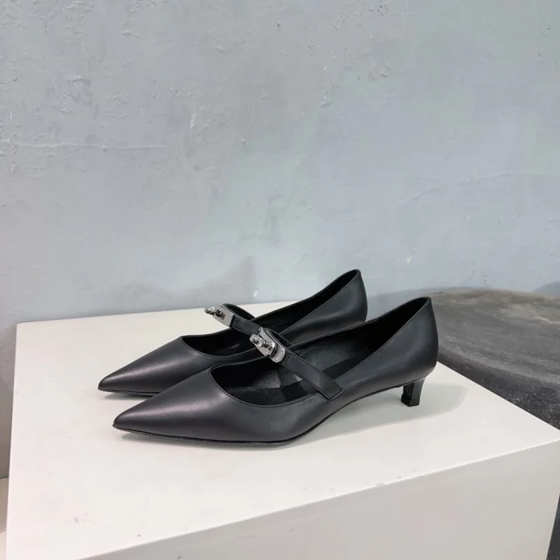 Fashionable Hermes Low Shoes 27654