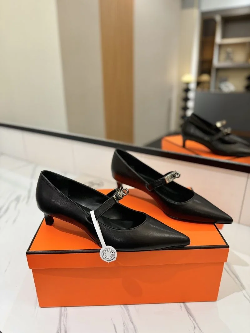 Hermes Low Shoes Bold 27653
