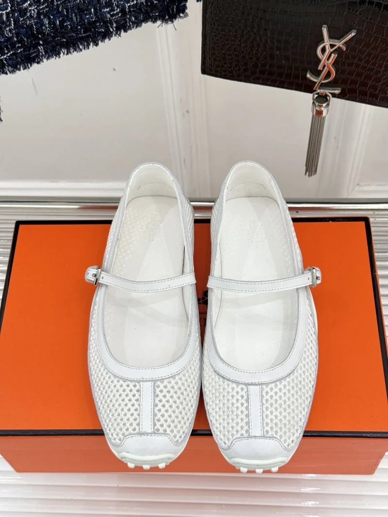 Hermes Low Shoes Unique 27629