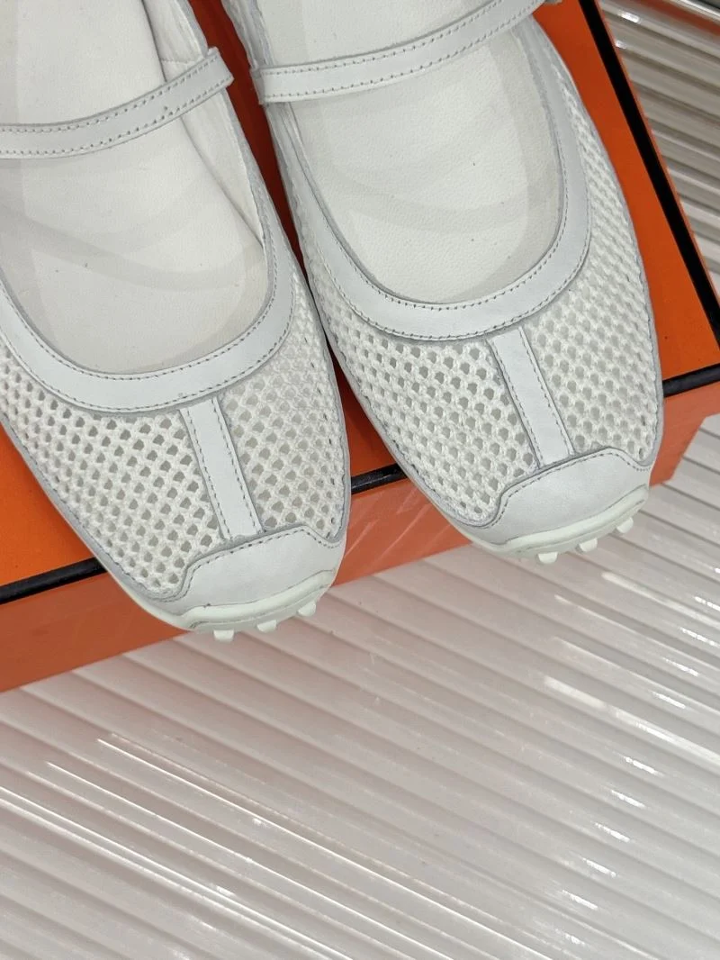 Hermes Low Shoes Unique 27629