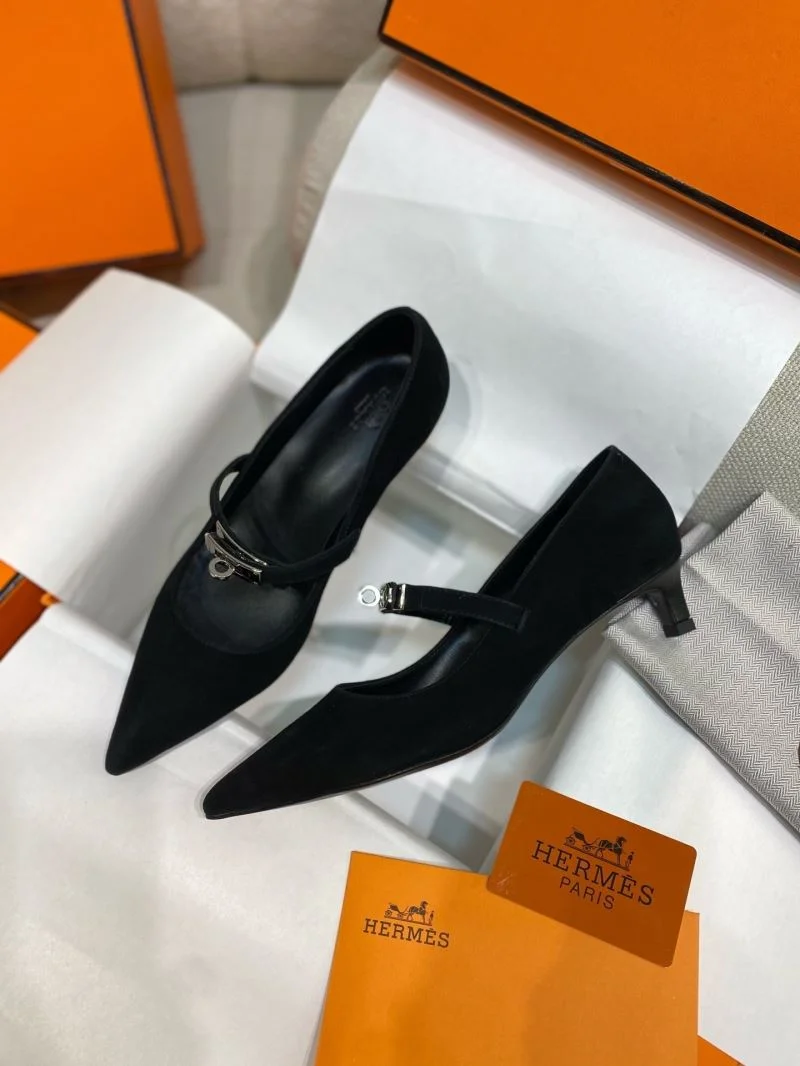 Hermes Low Shoes Colorful 27630