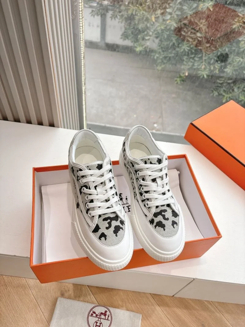 Hermes Low Shoes Trendsetting 27303