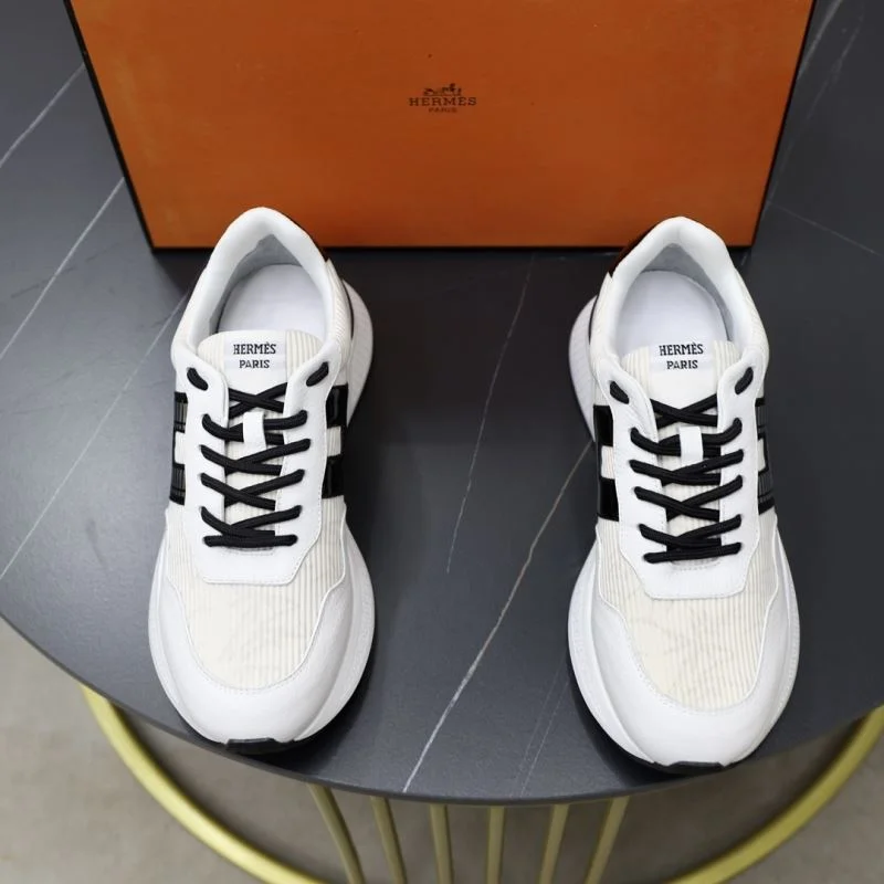 Versatile Hermes Low Shoes 27927