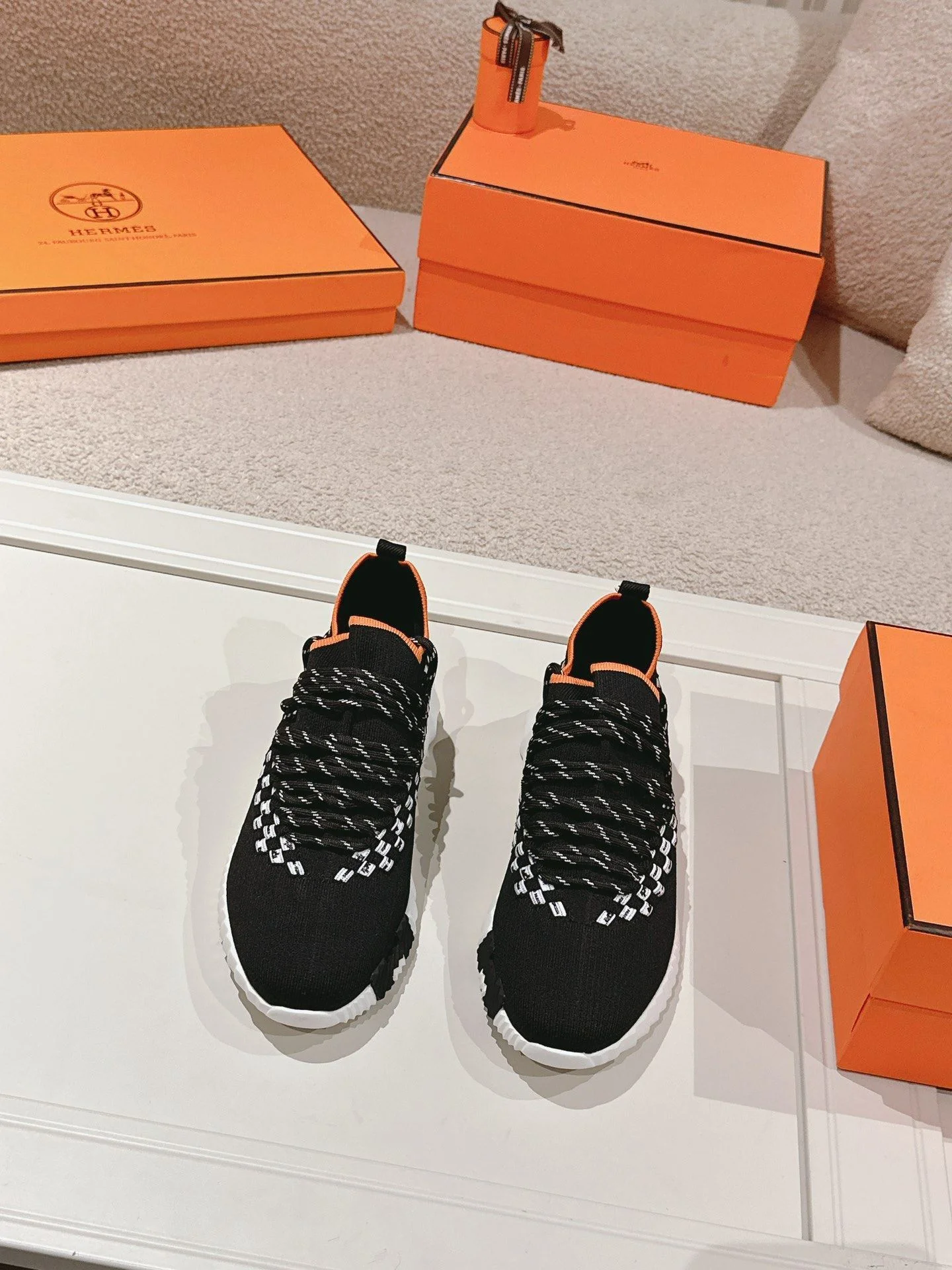 WellDesigned Hermes Low Shoes 26650