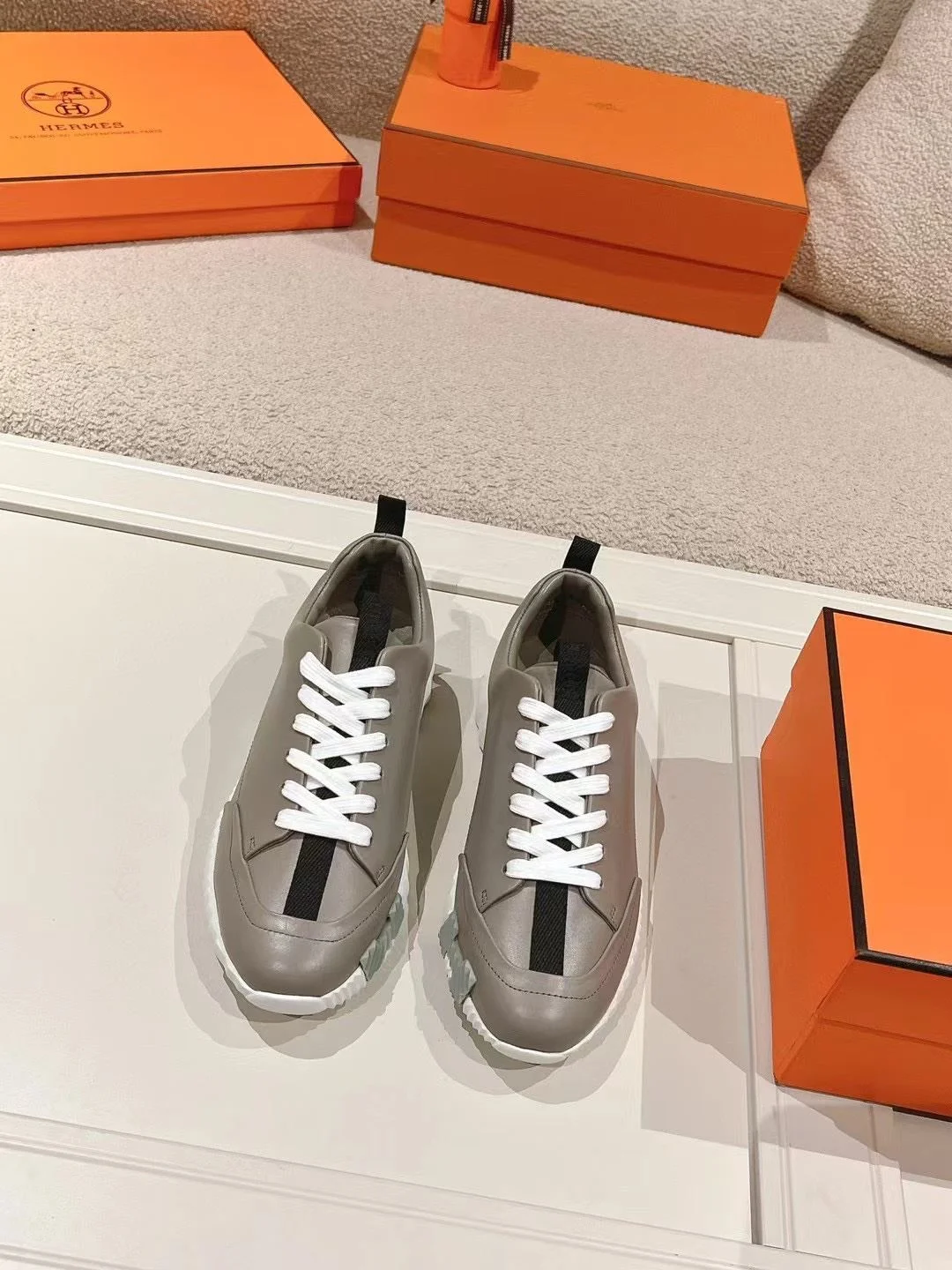 Neat Hermes Low Shoes 26627