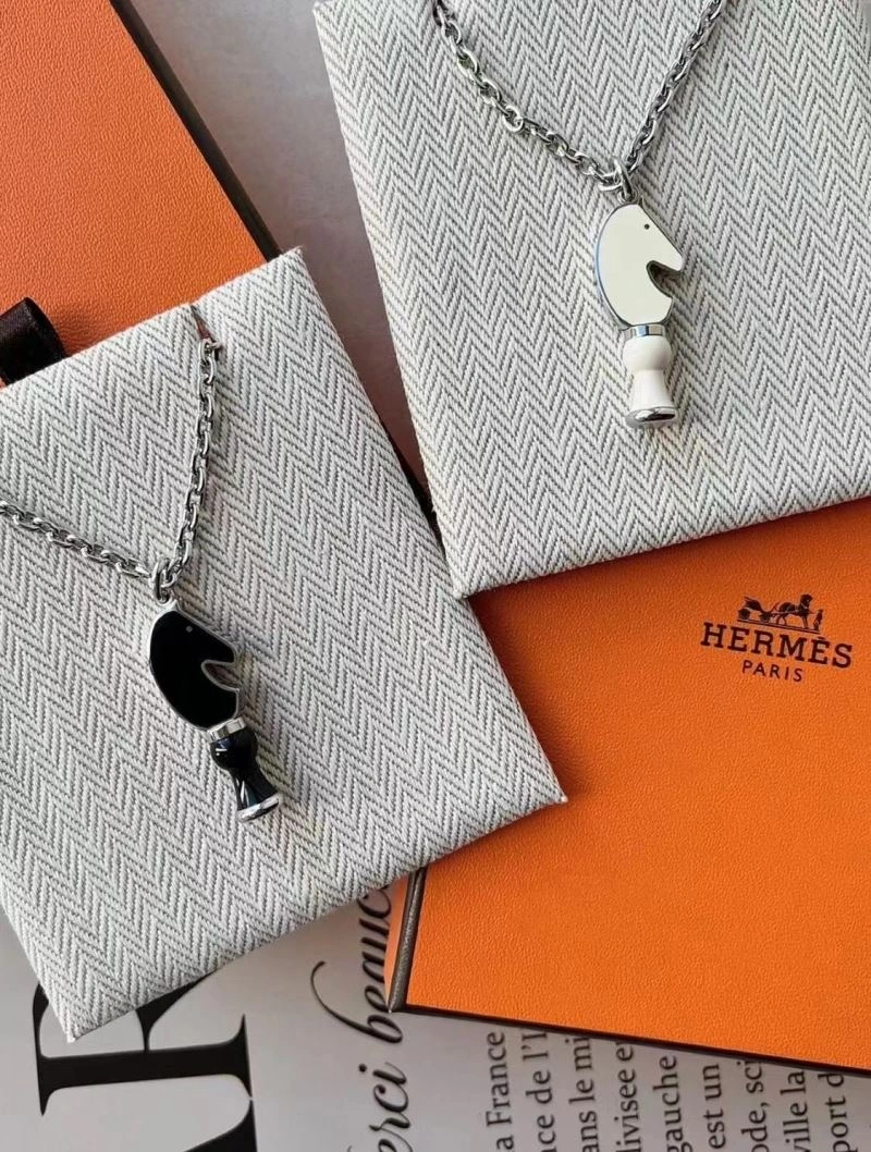 WellDesigned Hermes Necklaces 247435