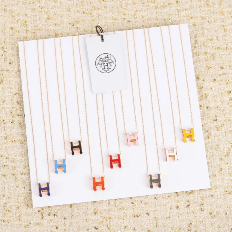Minimalist Hermes Necklaces 247542