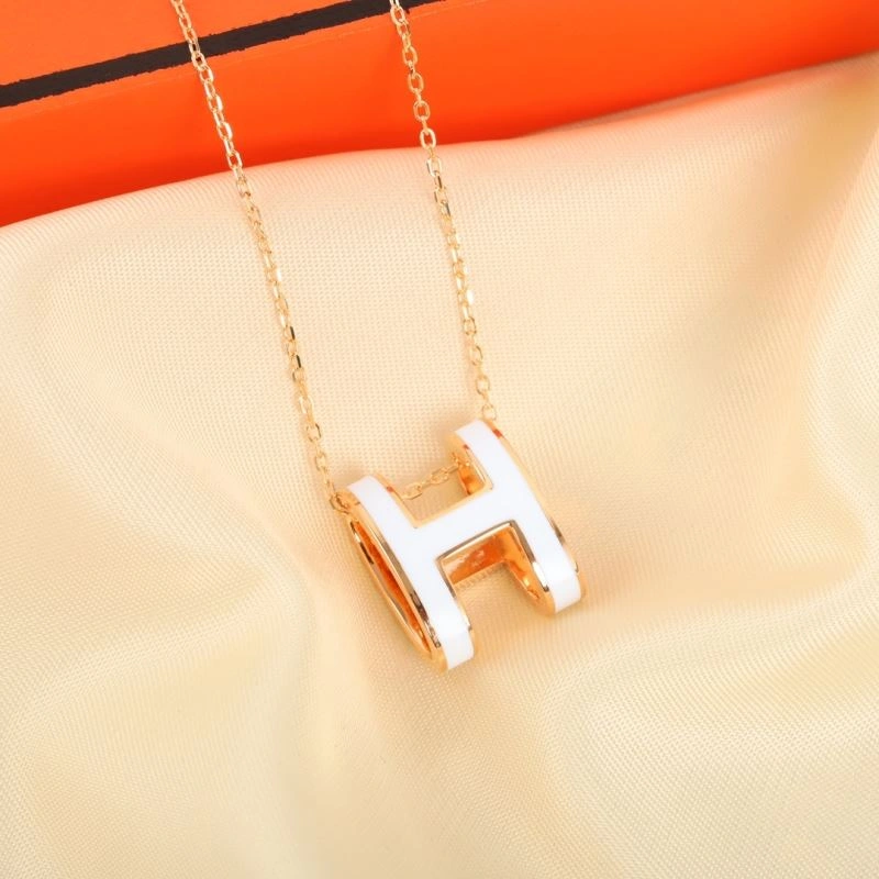 Minimalist Hermes Necklaces 247542