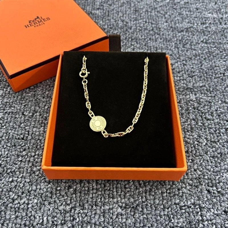 Resilient Hermes Necklaces 247534