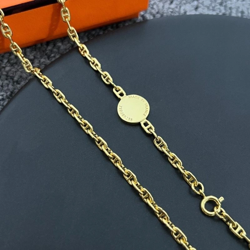 Resilient Hermes Necklaces 247534