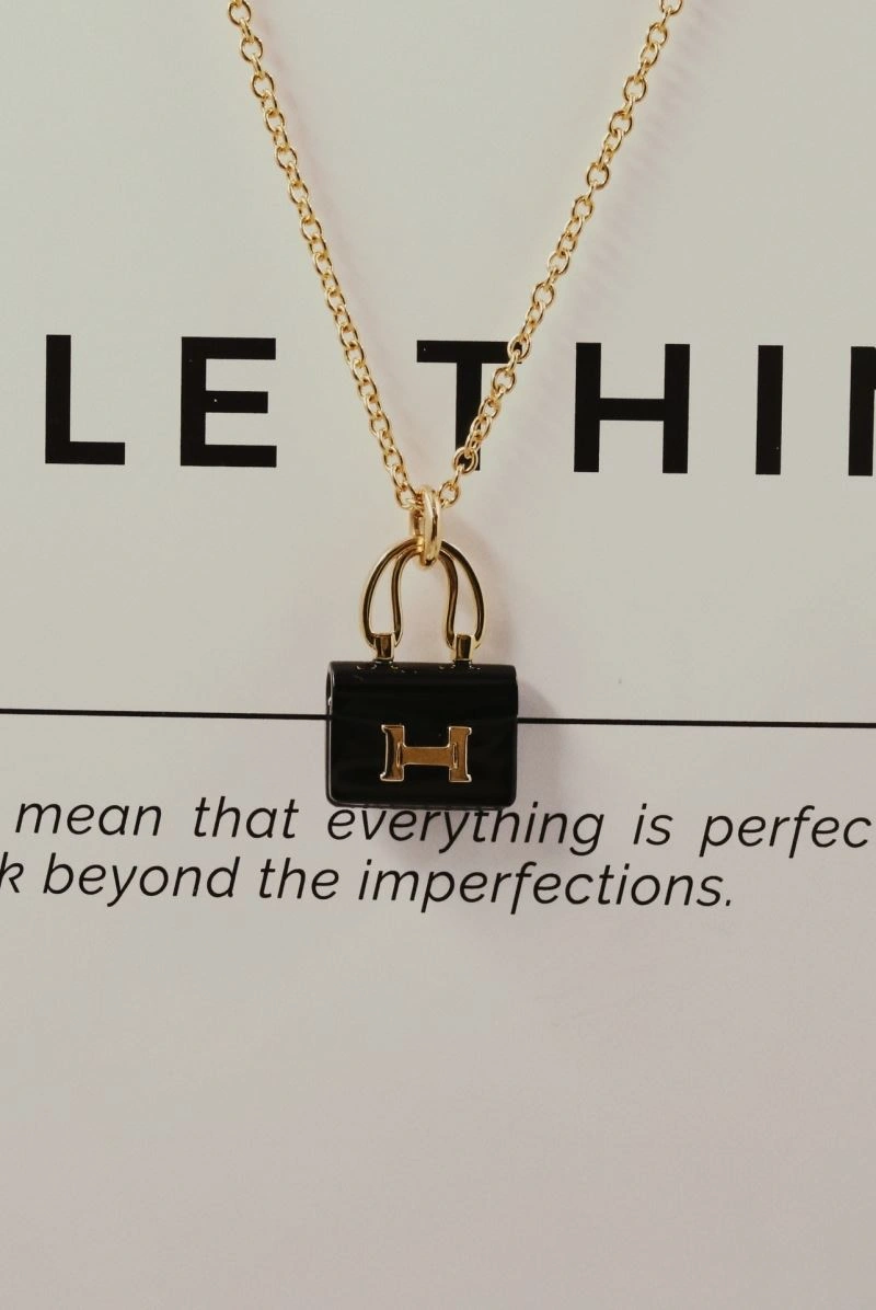 Tailored Hermes Necklaces 247323