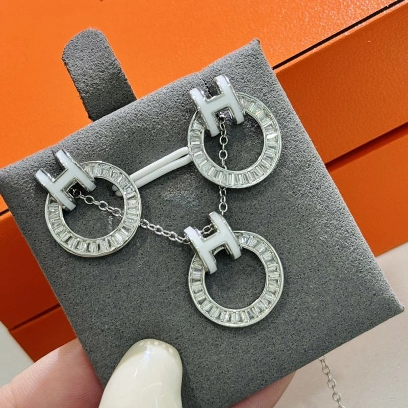 WaterResistant Hermes Necklaces 247304