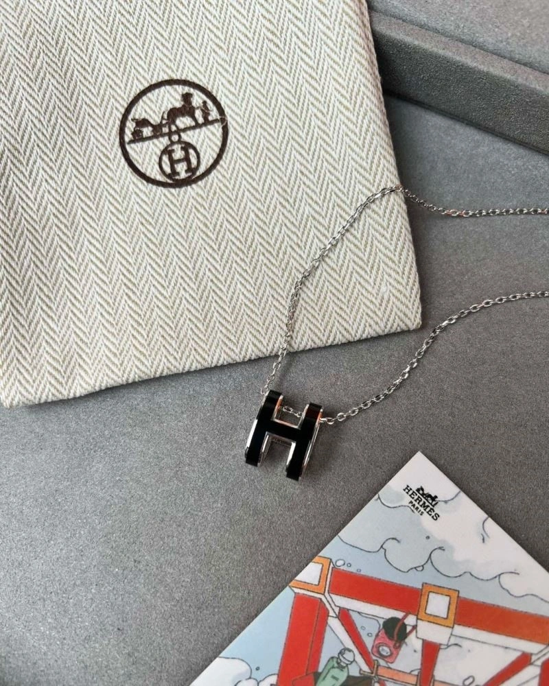 Practical Hermes Necklaces 247044
