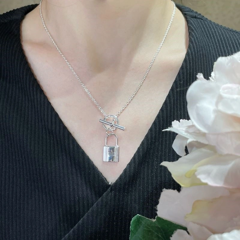 FreshLook Hermes Necklaces 246977