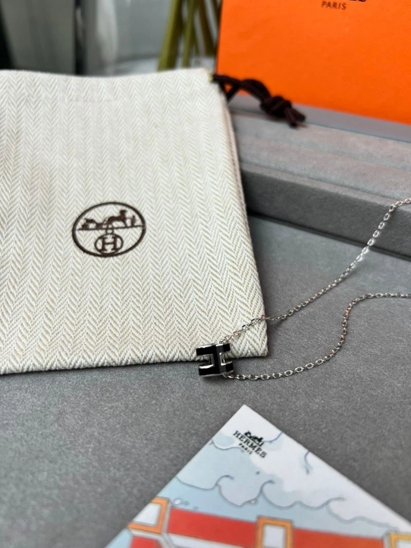 Snug Hermes Necklaces 246962