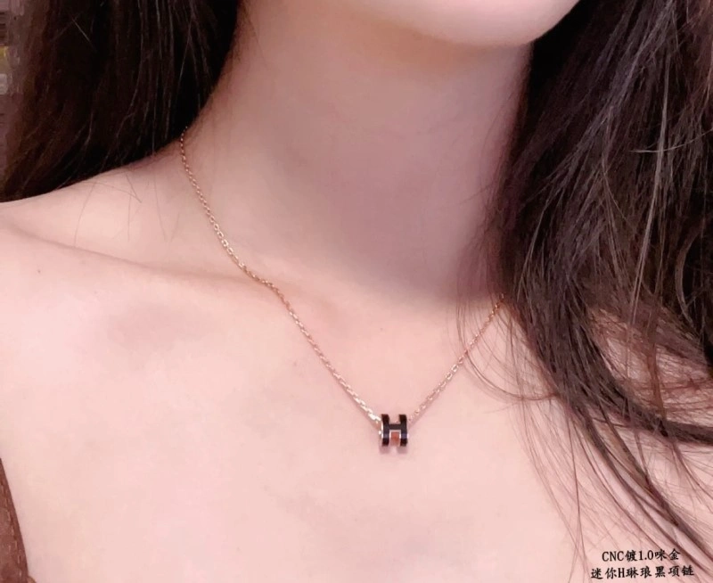 Hermes Necklaces UrbanChic 246854