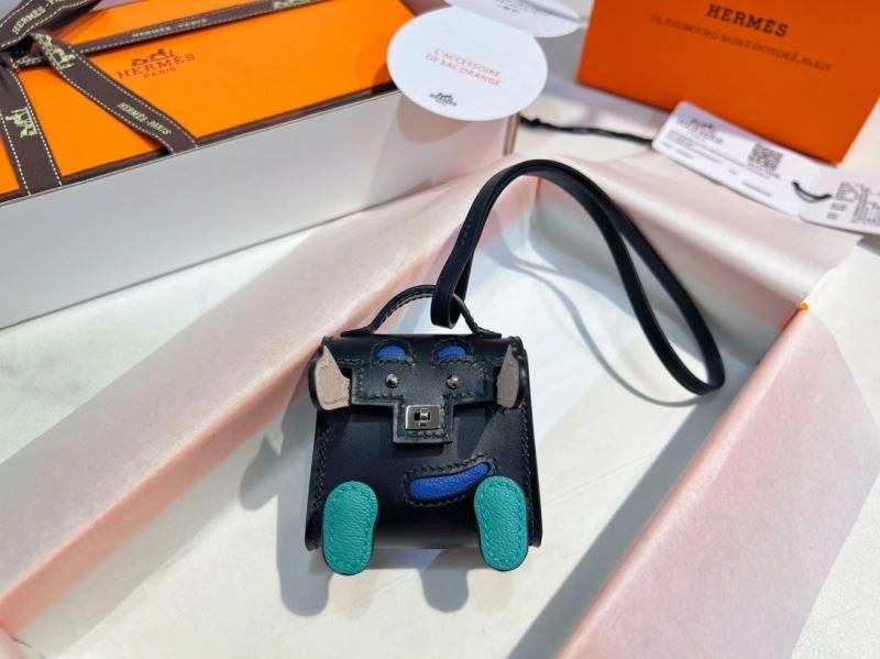 Hermes Ornaments Comfortable 270225