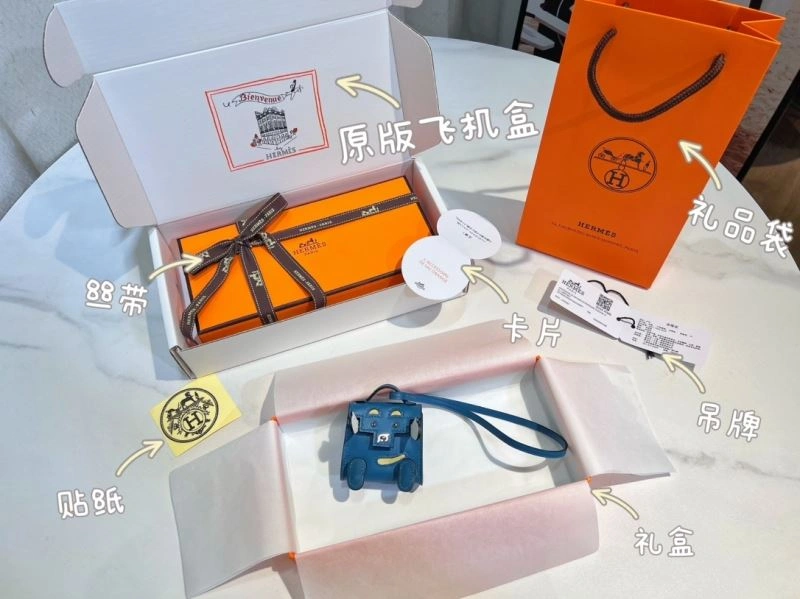 Hermes Ornaments Breathable 270243