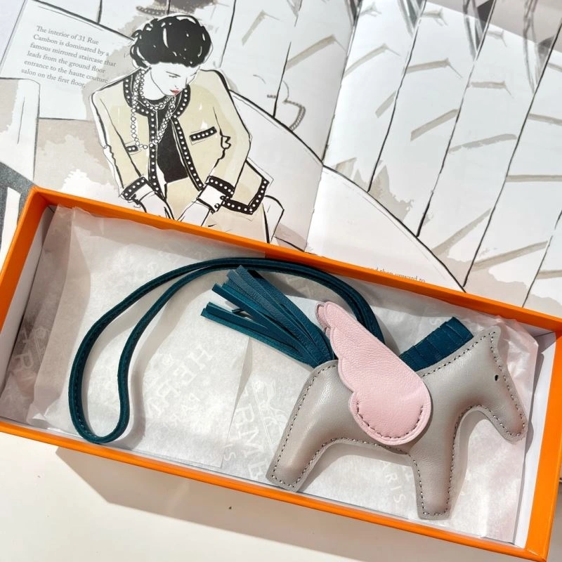 Hermes Ornaments MoistureWicking 270230