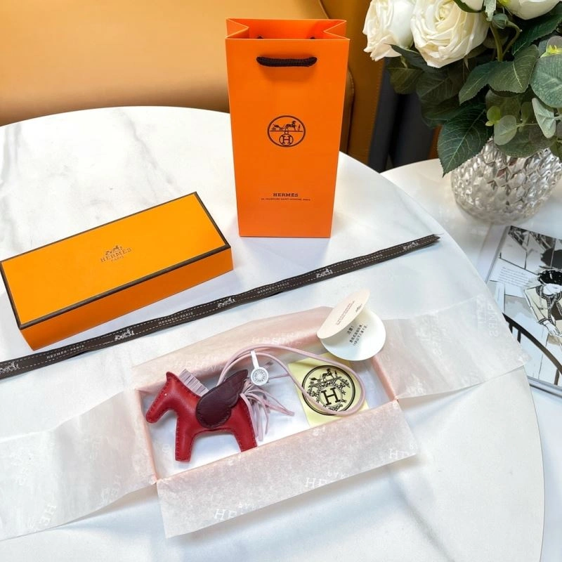 Durable Hermes Ornaments 270222