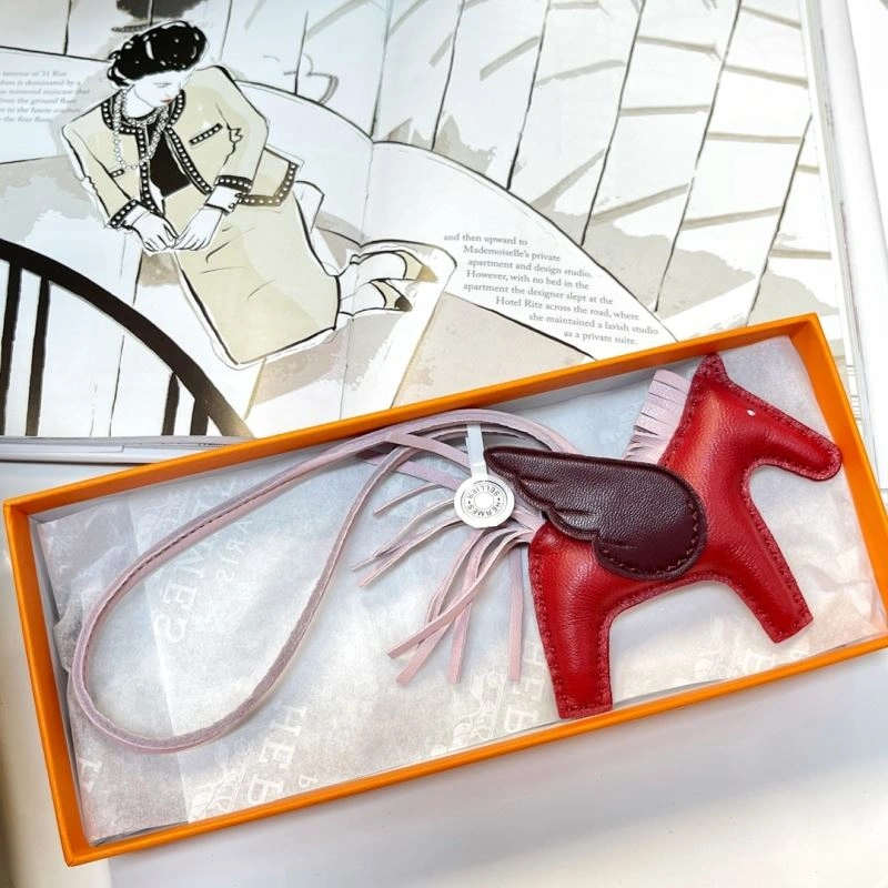 Durable Hermes Ornaments 270222